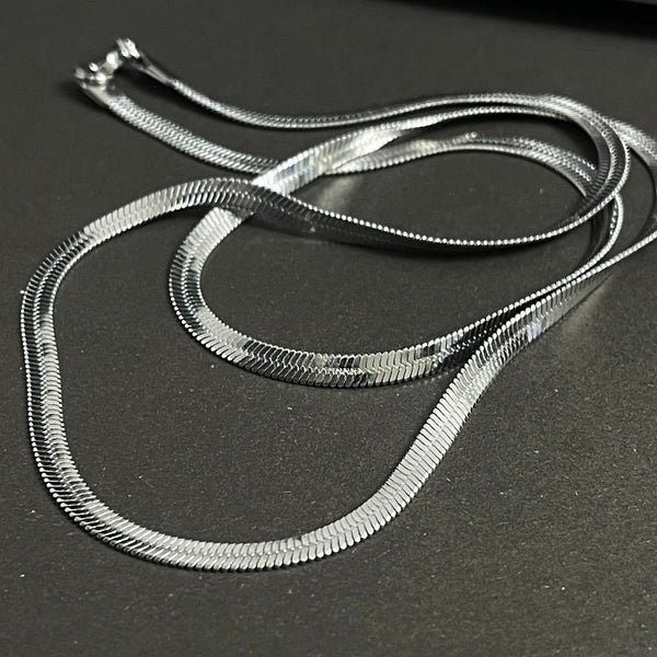 3mm_silver_flat_snake_neck_chain_for_men_online_in_Pakistan_4