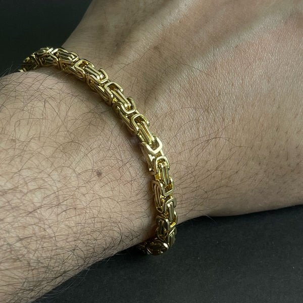golden_stainless_steel_chain_bracelet_for_men_online_in_Pakistan_5