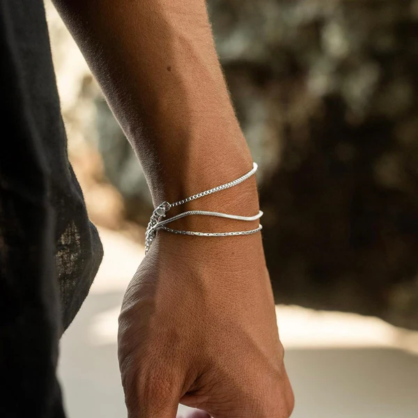 minimal_stainless_steel_bracelets_for_men_online_in_Pakistan_1