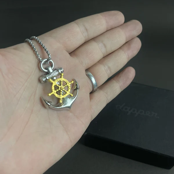 silver_navy_anchor_pendant_necklace_for_men_online_in_Pakistan